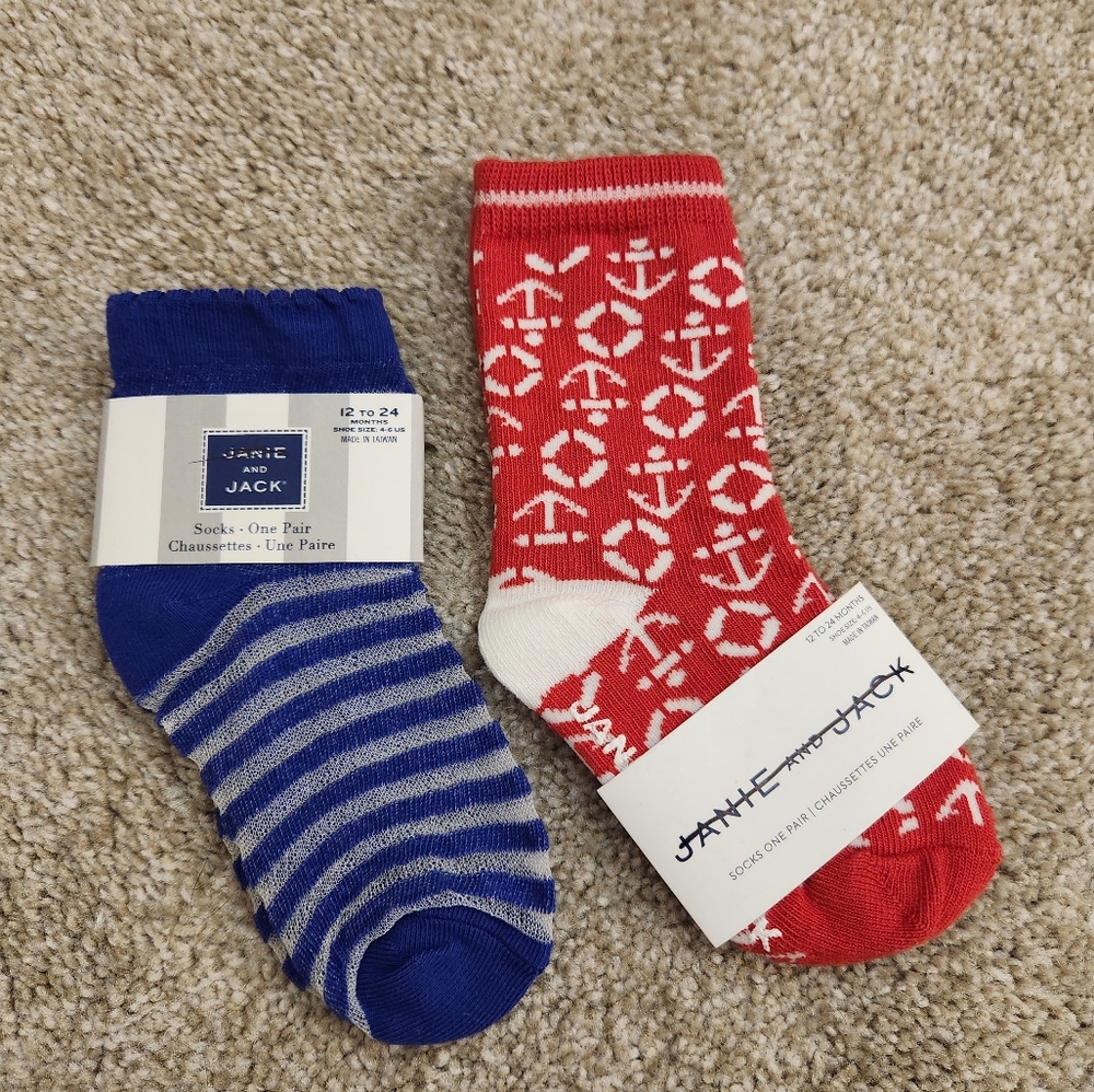 New with tags! Kids Janie and Jack Socks size 12 to 24 Months